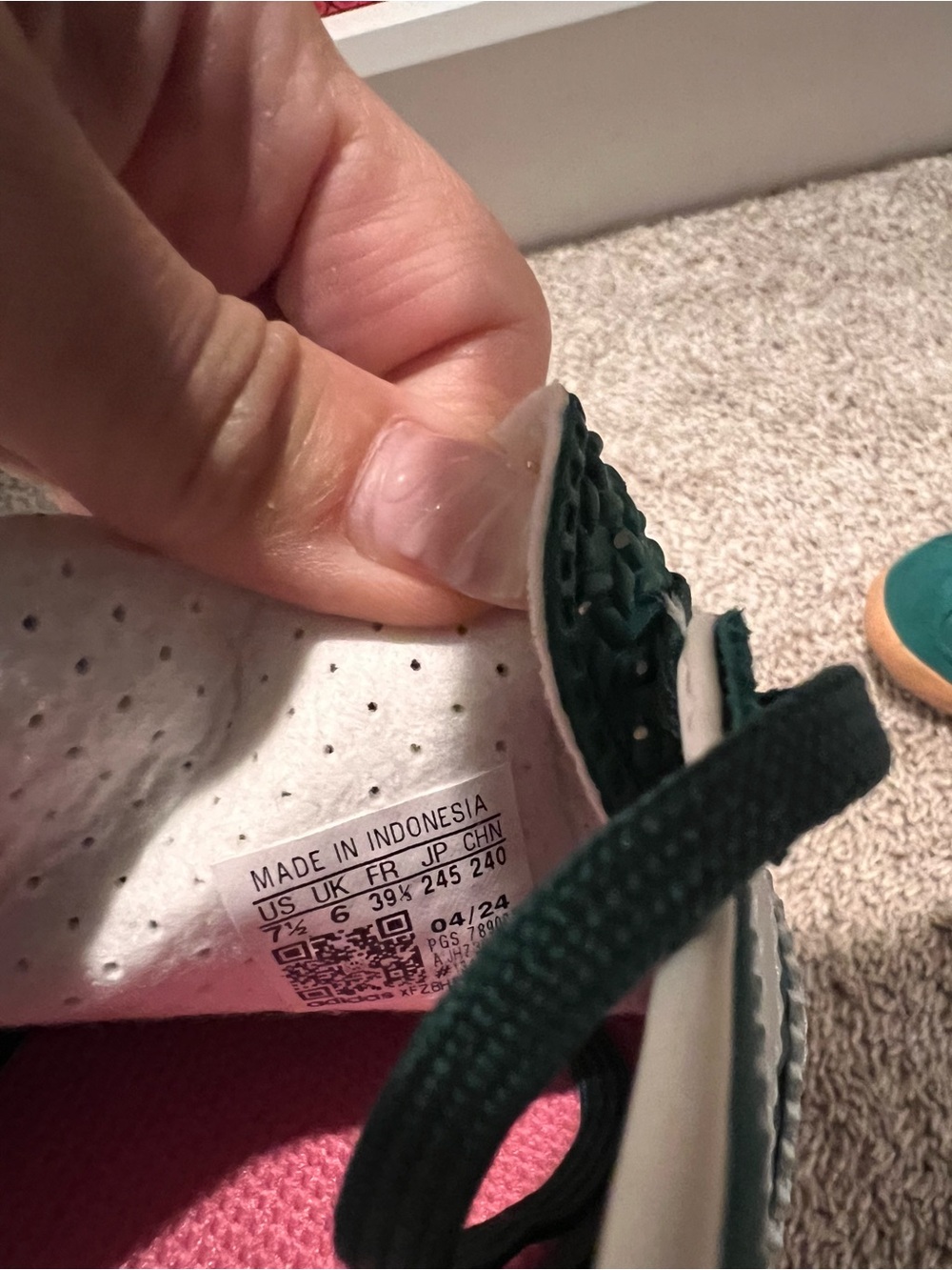 Like NEW! Adidas SL 72 OG green Pink Sneakers size 7.5 - Picture 10 of 10